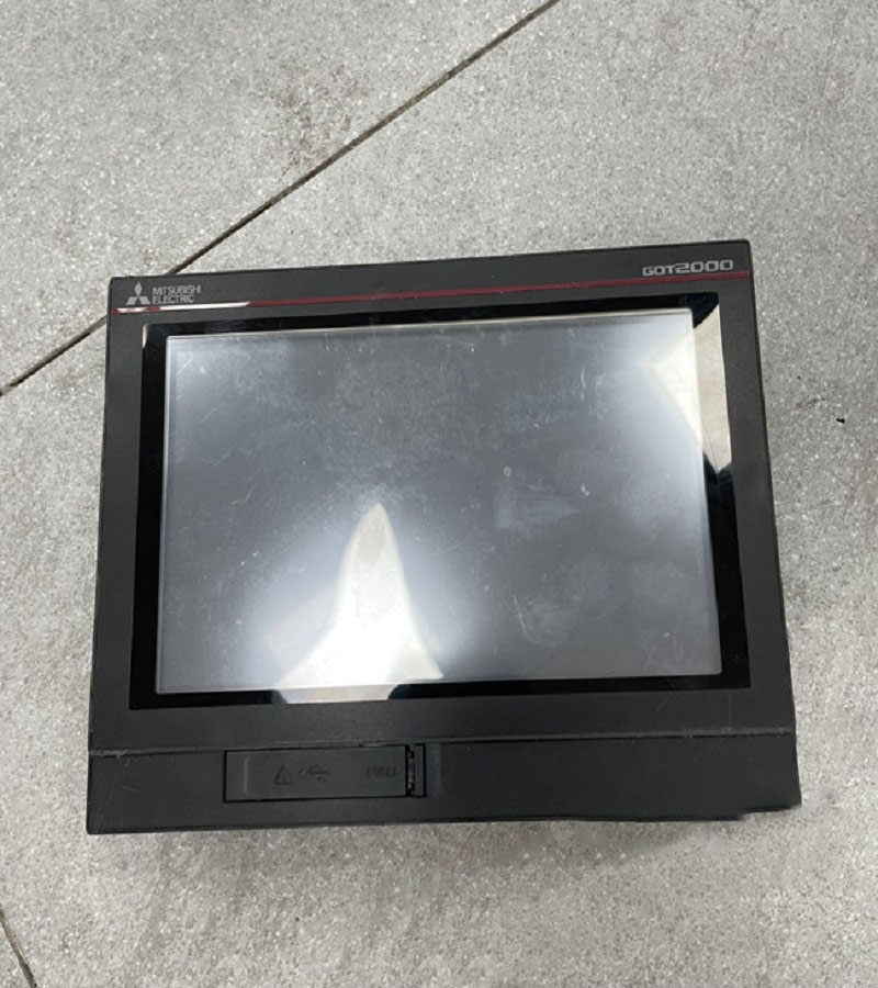 上海三菱觸摸屏藍屏花屏白屏故障維修哪家專業？ 附近維修 推薦維修  